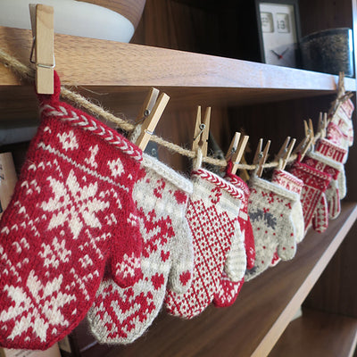 Free Pattern Friday- Mitten Garland Advent Calendar by Kathy Lewinski