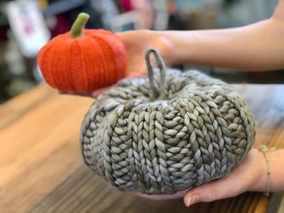 Free Pattern Friday- Knit Pumpkins by Sara Heckman