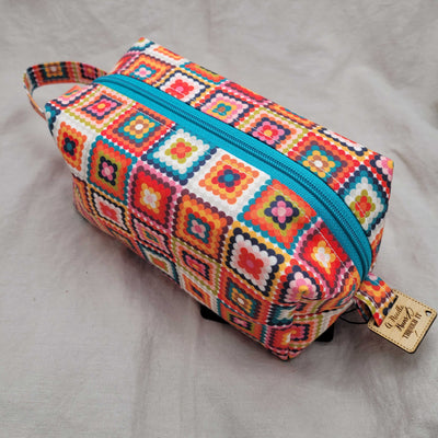 A Needle Runs Through It Boxy Project Bags