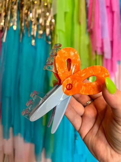 The Peach Fuzz Scissors Hair Claw