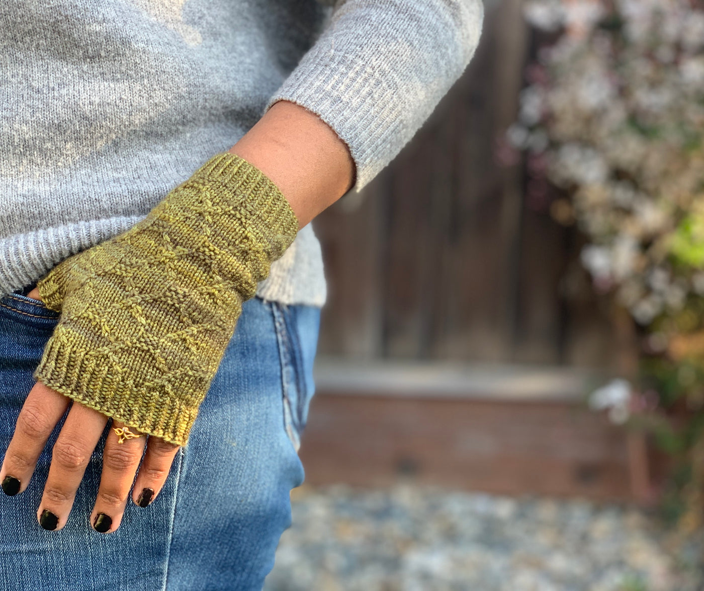 Fingerless Mitts Knit-A-Long with the Designer! 2-Sessions