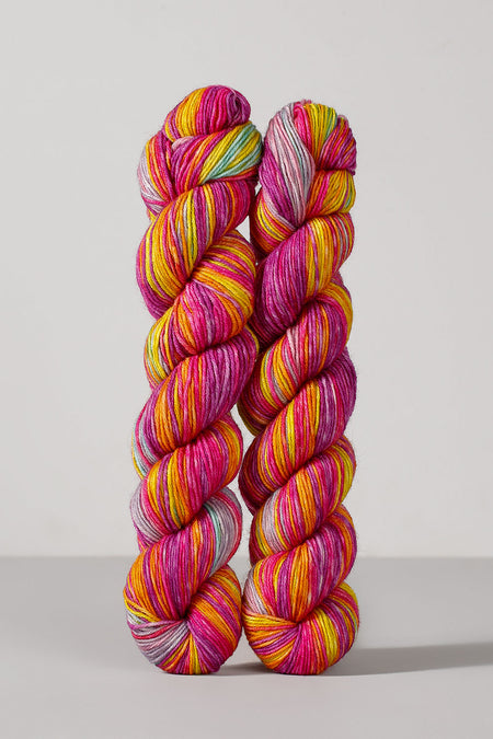 Urth Yarns Gusto Wool Echoes Fingering Yarn