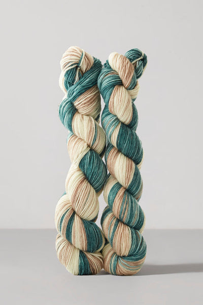 Urth Yarns Gusto Wool Echoes Fingering Yarn