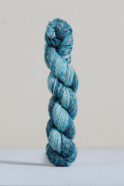 Urth Yarns Spiral Grain Sport Merino Knitting Yarn