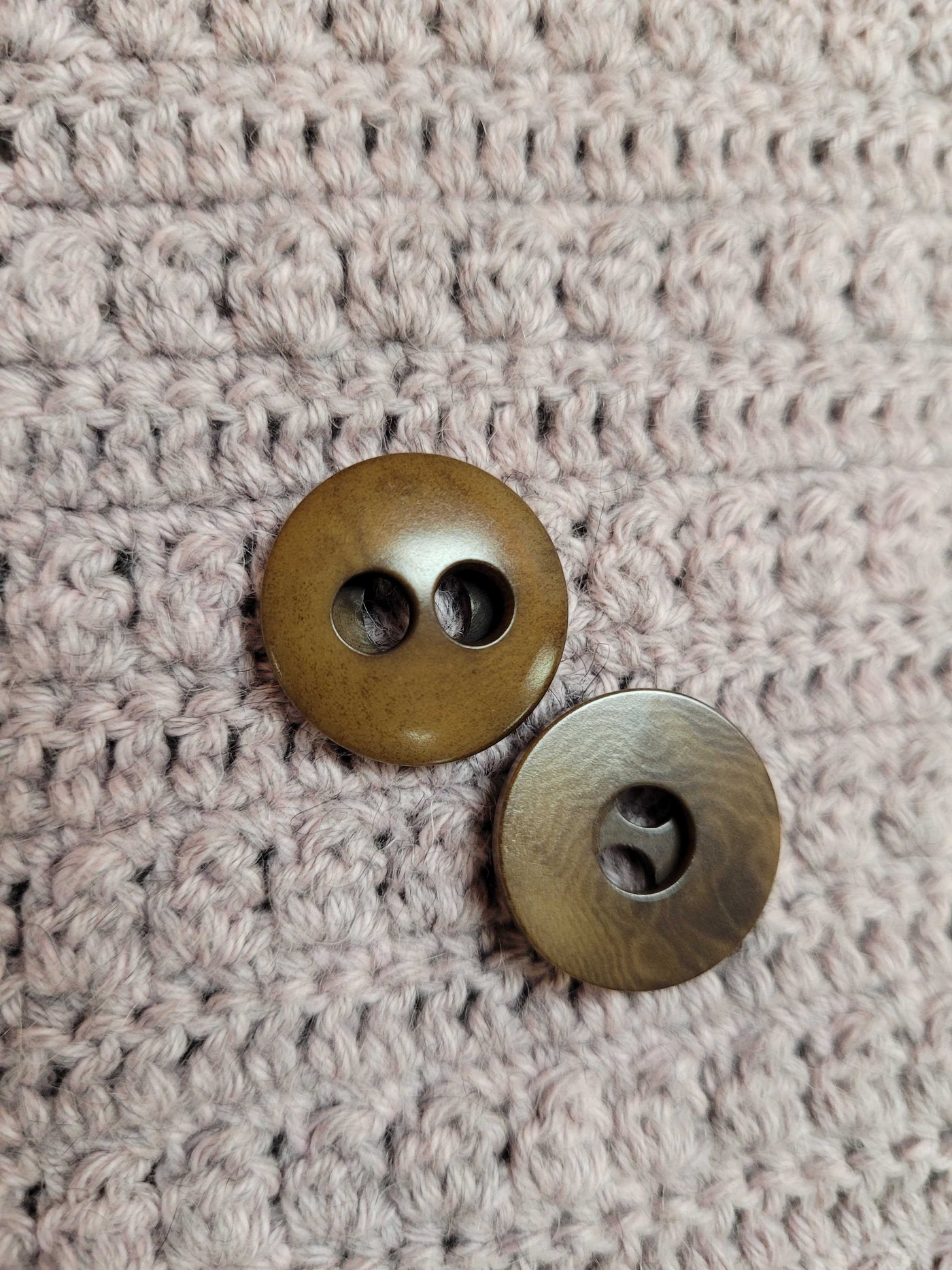 Round Corozo Buttons by Skacel