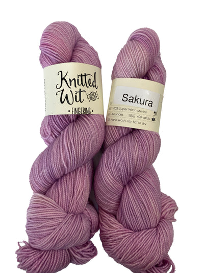 Knitted Wit Fingering Semi-Solids Superwash Merino Wool Knitting Yarn