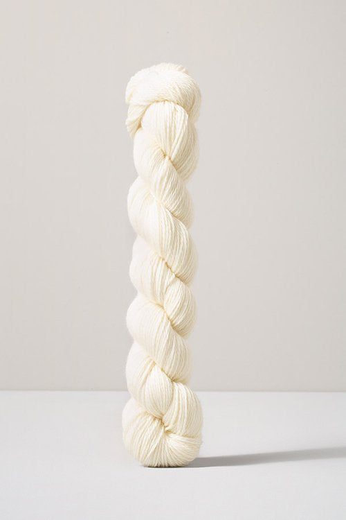 Urth Yarns 16 Fingering Merino Knitting Yarn