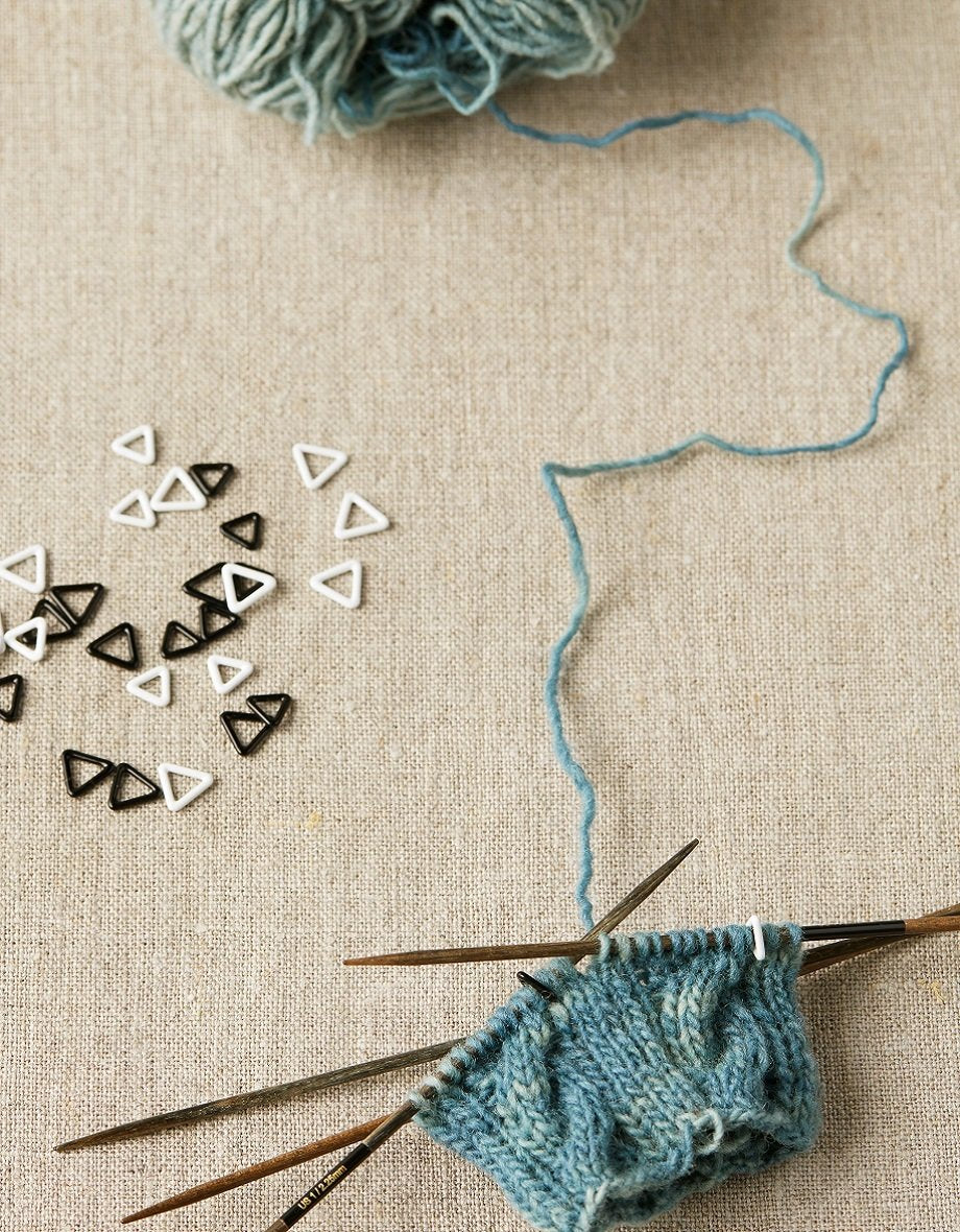 Cocoknits Triangle Stitch Markers - Spread Out